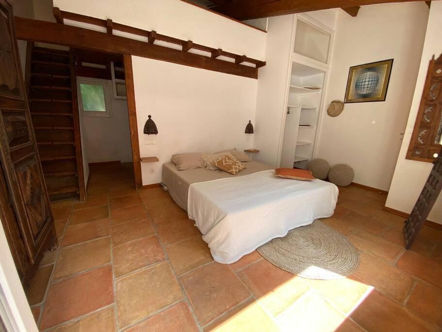 Petit Mas Calme Typique Du Sud ! Villa Valergues Ngoại thất bức ảnh